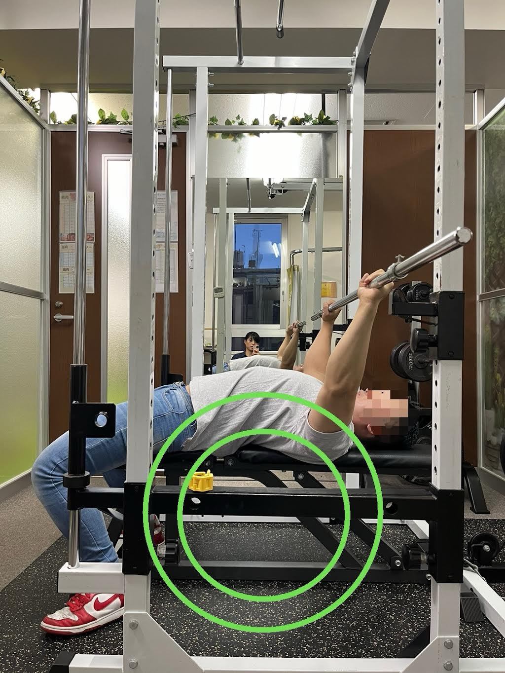 ラックアップとラックイン】ベンチプレスの詳細解説 | 浅草パーソナル